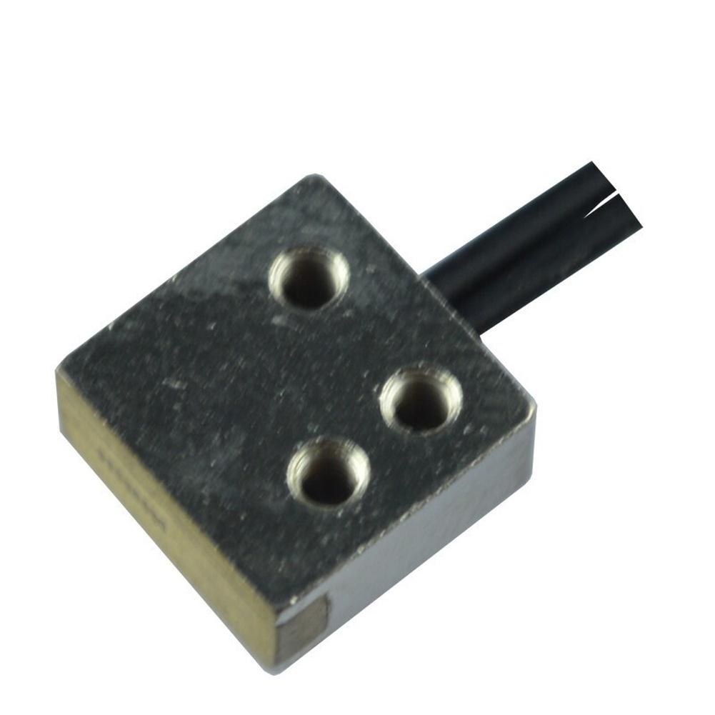Long Range Reflective Fiber Optic Sensor FN-D024 Series High Temperature Supports Both NPN And PNP Output Types