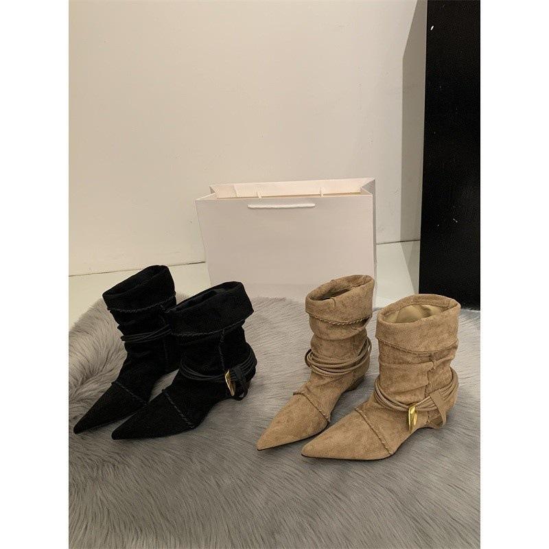 Western style~ Korean version of stacking boots retro low-heeled flat-bottomed belt wear cowboy boots short boots