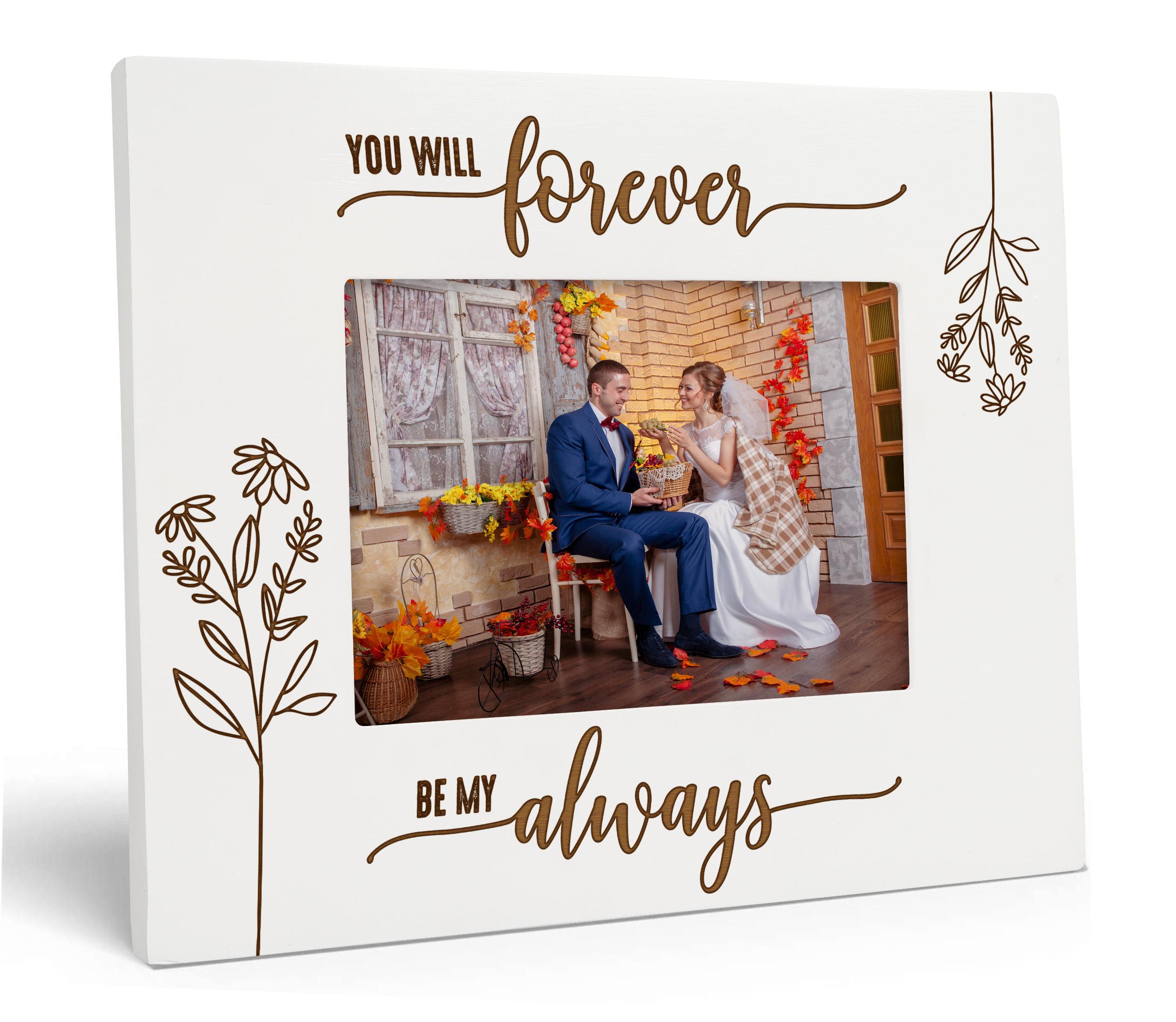 

Darling Souvenir MADE WITH LOVE Гравірована Настільна Фоторамка Дерев яна Рамка для Фото Подарунок 4x6 Inches Vertical білий