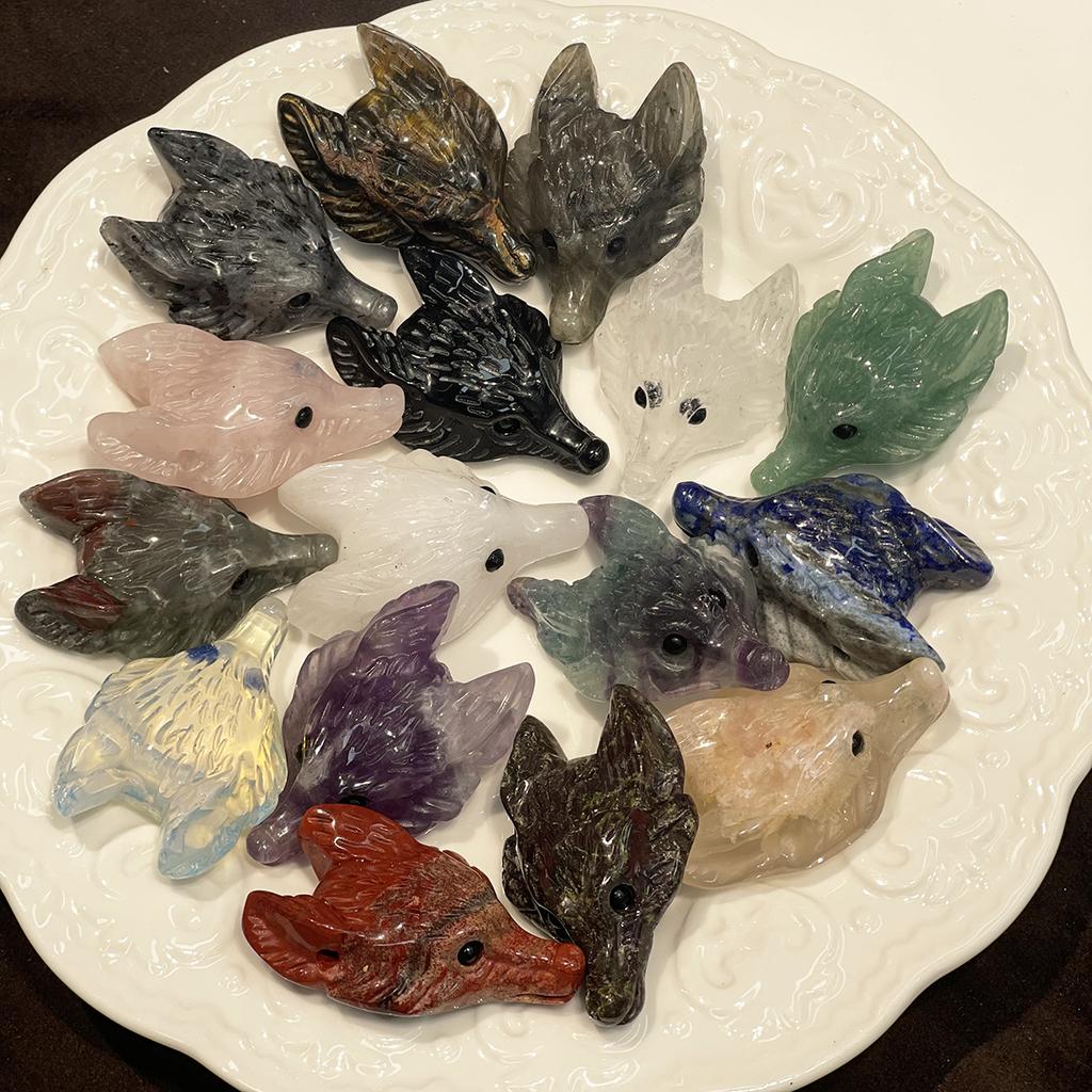 1Pc Natural Crystal Wolf Head Figurine 26×40mm Hand Carved Gemstone Animal Statue For Pocket Decor Crystal Collection