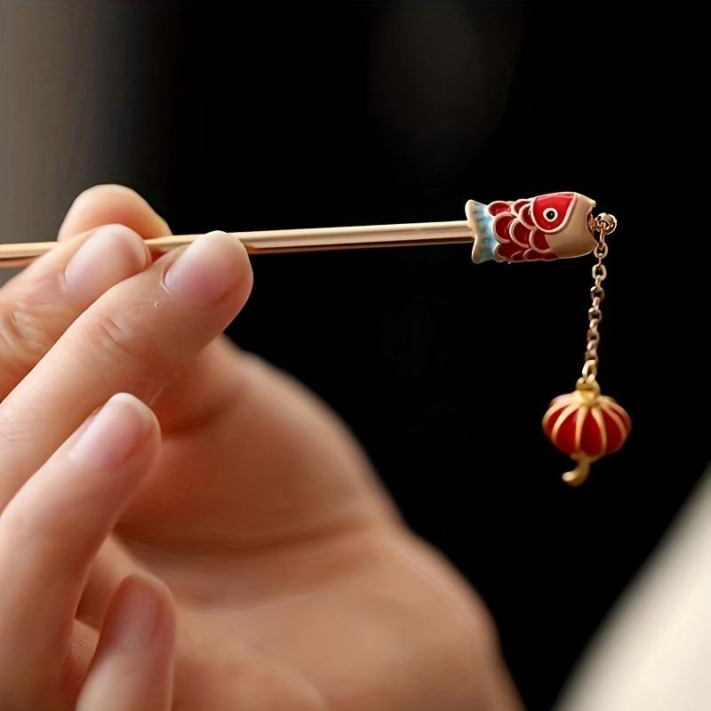 

Китайский стиль Кои с фонарями Благоприятные Счастливые шаги Качающиеся женские шпильки для волос Древний стиль Элегантные волосы Шпильки