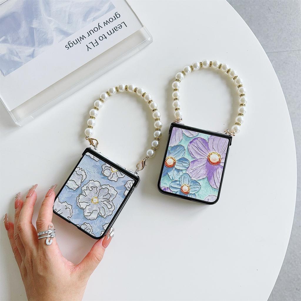 For Samsung Galaxy Z Flip5 5G Hinge Design Lacquered Flower Pattern PU Leather+PC Case with Pearl Chain
