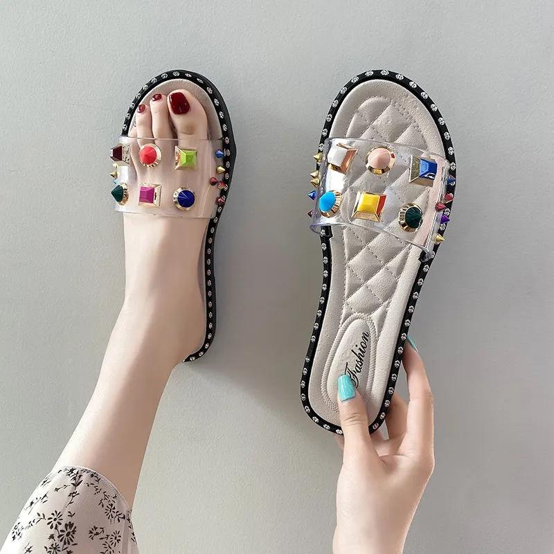 Slippers Female Summer Flat Bottom Beach Sandals Slippers Go Out Non-slip Flip-flops Fashion and Leisure All-match