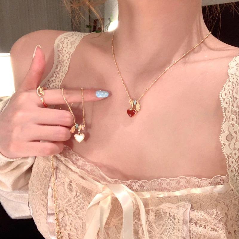 Exquisite Double-sided Oil-drop Heart Necklace for Women, Light Luxury, High-end, Collar Chain, Small Exclusive Neck Accessory, Sweater Chain