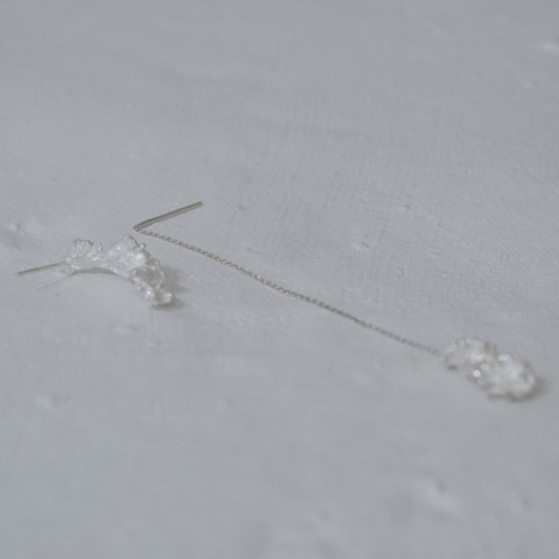 Mouvebament White Drop earring_Silver 925