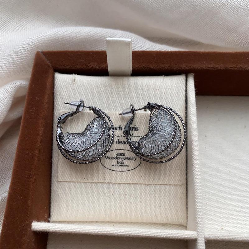 

Super Flash Mesh Zircon Earrings, Stud Earrings, Unique And Exquisite Three-Dimensional Earrings, Fashionable And High-End Temperament