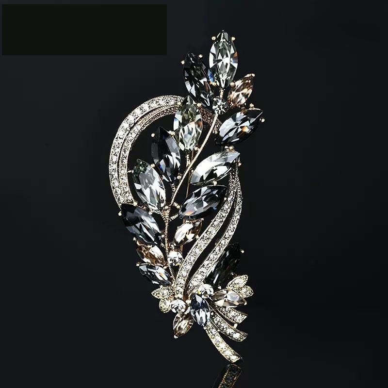 

Ретро-брошь с имитацией кристаллов, высококачественная женственная универсальная булавка для корсажа, атмосферный костюм, вечернее платье с аксессуарами