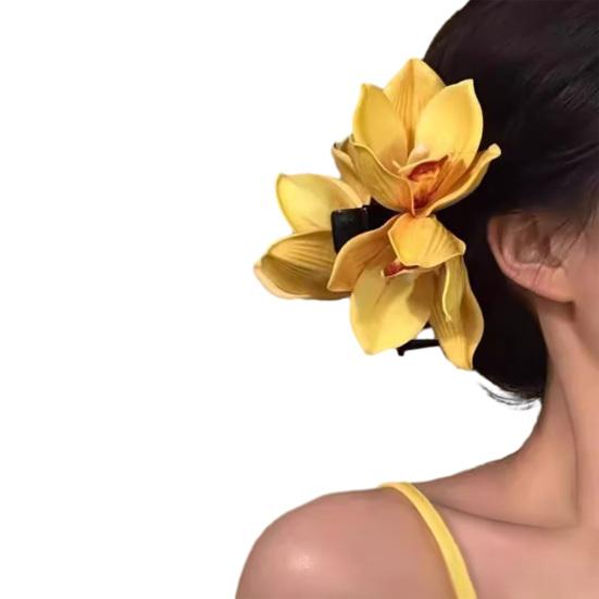 

Hair Claw 3D Simulated Flower Shape Hair Clip Anti-slip Teeth Back Head Shower Hair Claw Hair Accessories жёлтый