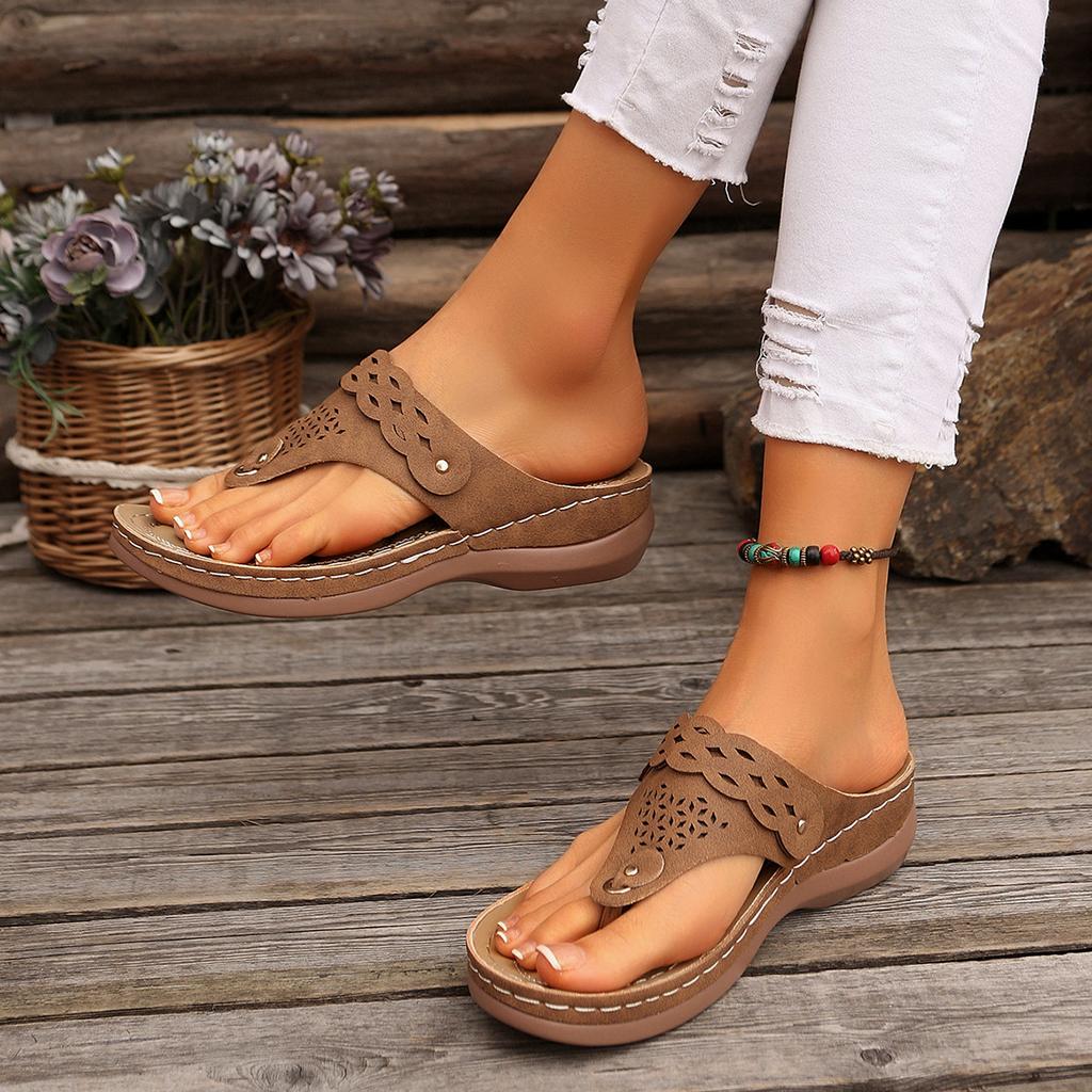 Sommer-Zehensandalen mit Schwammsohlen Hausschuhe Freizeitschuhe Damen-Sandalen und geknöpfte Sandalen