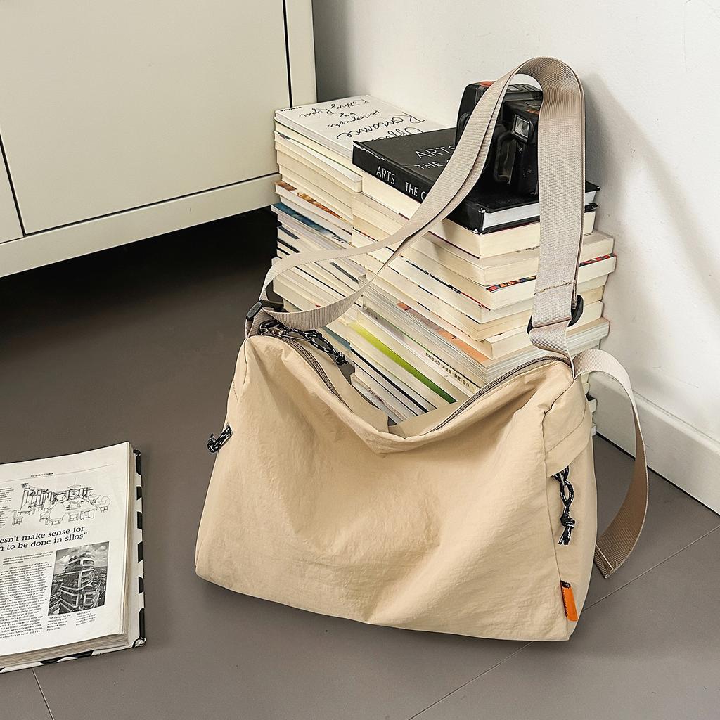 Large Capacity Simple Workwear Style Crossbody Bag Women's Solid Color Lightweight Tote Bag 2025 Autumn New Sports Shoulder Bag