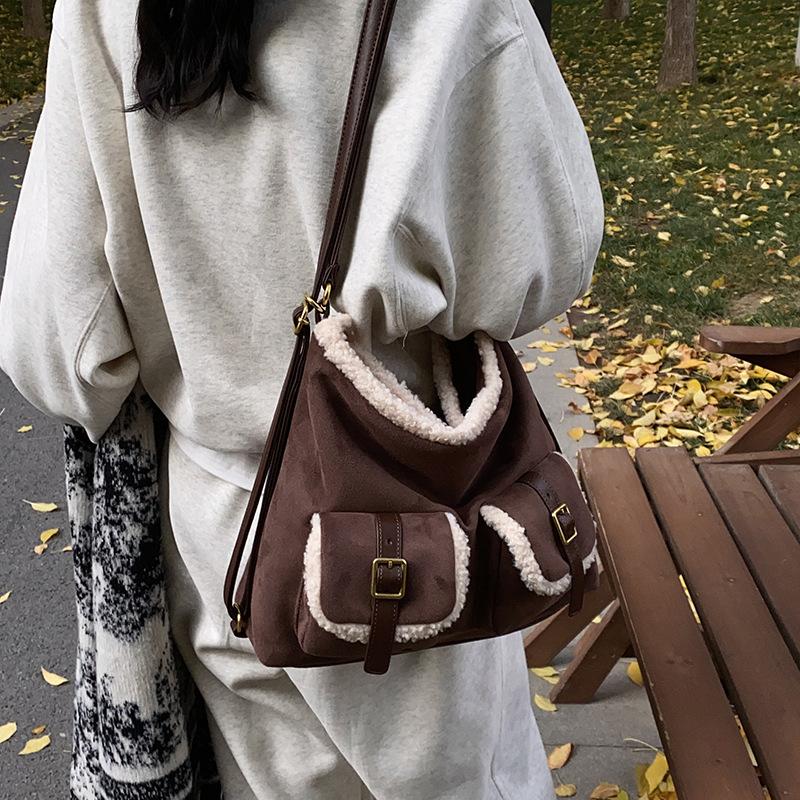 Schülerinnen Rucksack Damen Winter neu Retro Mode matte Tragetasche strukturierte Damentasche