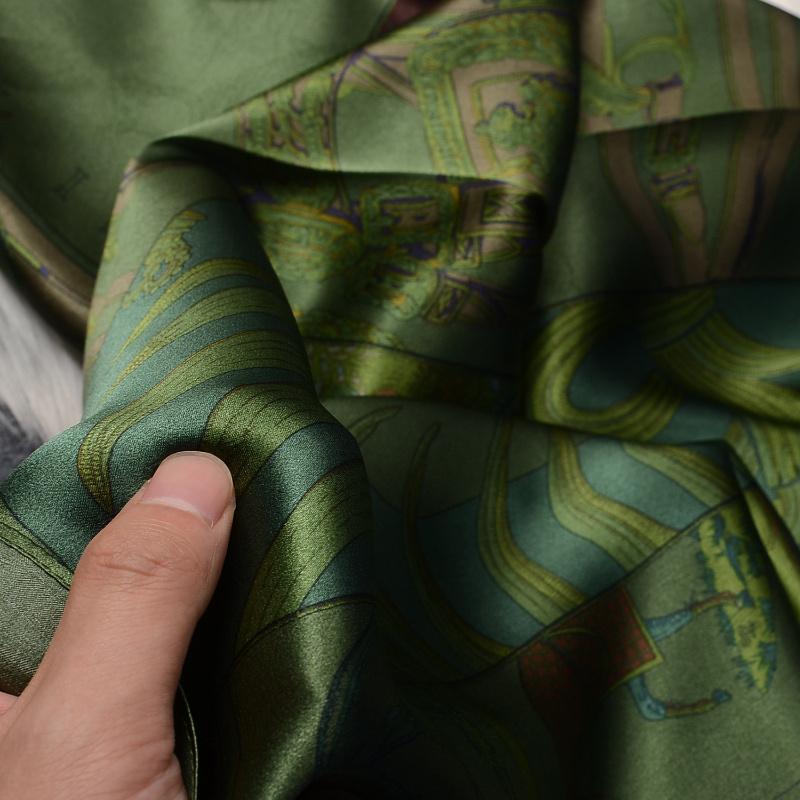 26.77" Green Print Square Scarf Simulated Silk Thin Satin Neck Scarf Elegant Style Professional Decorative Small Scarf For Lady