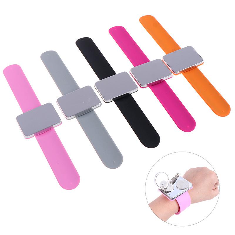 Magnetic Silicone Wristband & Needle Holder for Hairdressing