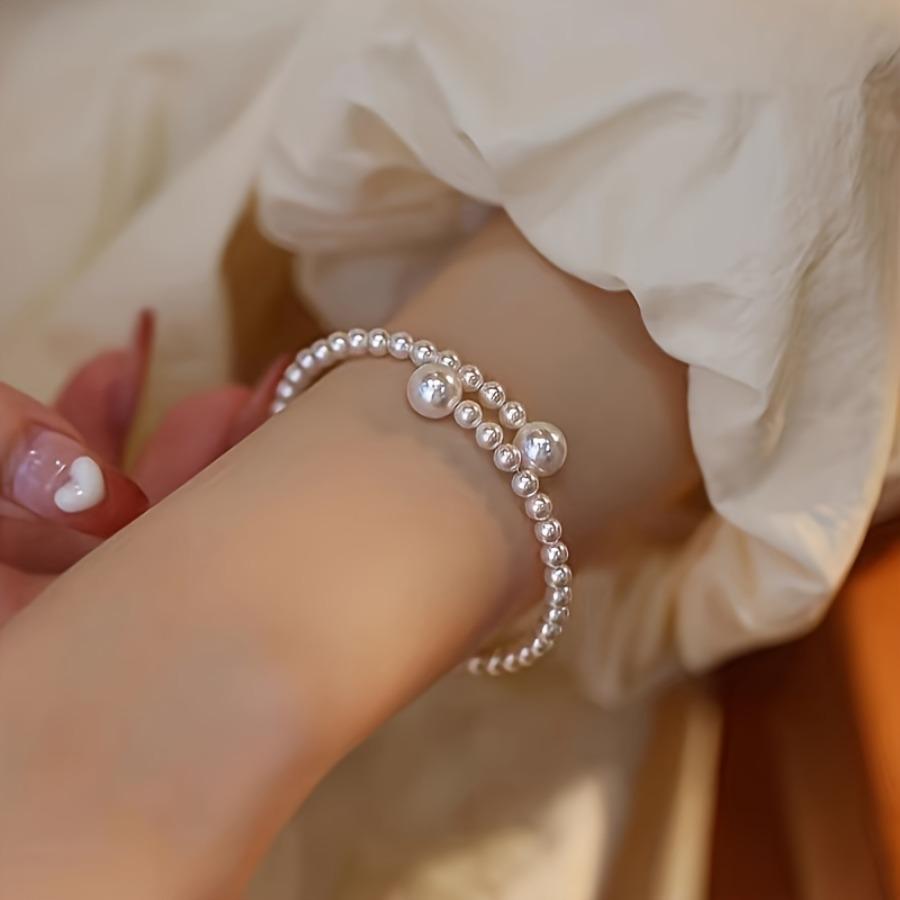 1pc Women'S French Vintage Faux Pearl Bracelet, Luxurious And Elegant Hand Accessory, Minimalist Stylish Bangle
