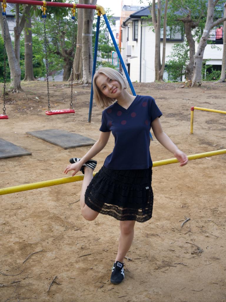 Pibeuseupibeuseu Layered Lace Mini Skirt / Black
