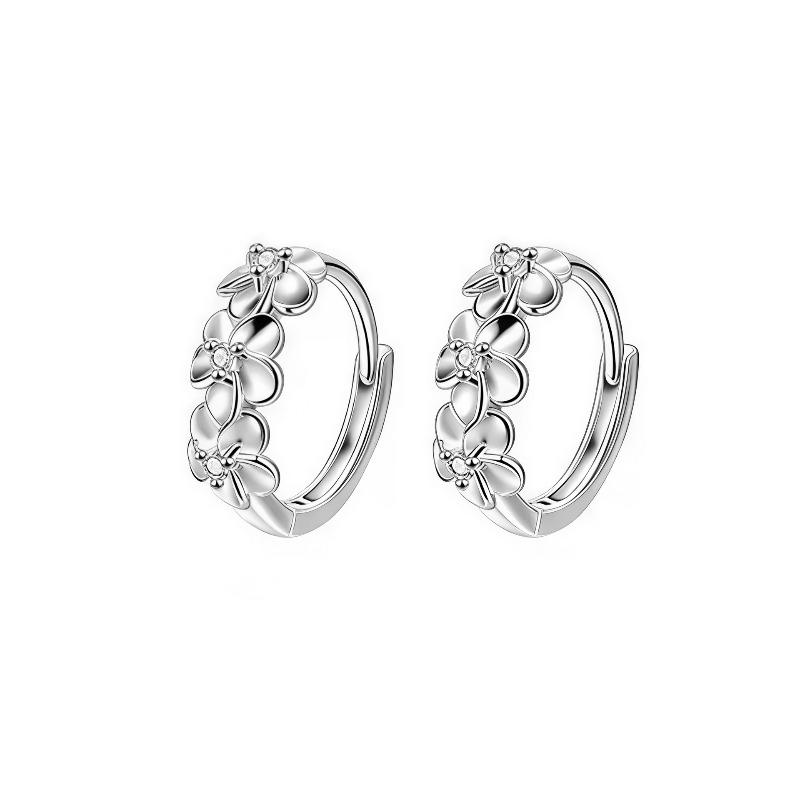 Floral Ear Ring - Simple and Versatile Earpiece for All Occasions. New Sweet-Tempered Style Women's Earpiece