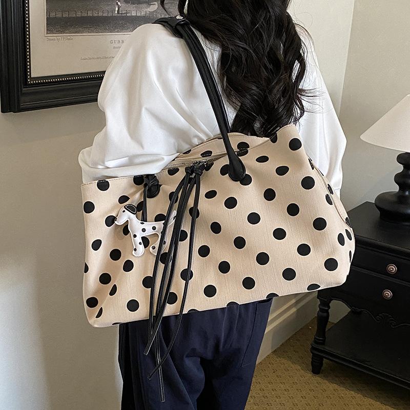 Korean New Fashion Personalized Shoulder Bag Trendy Commuter Handbag Polka Dot Loose Simple Underarm Bag Women