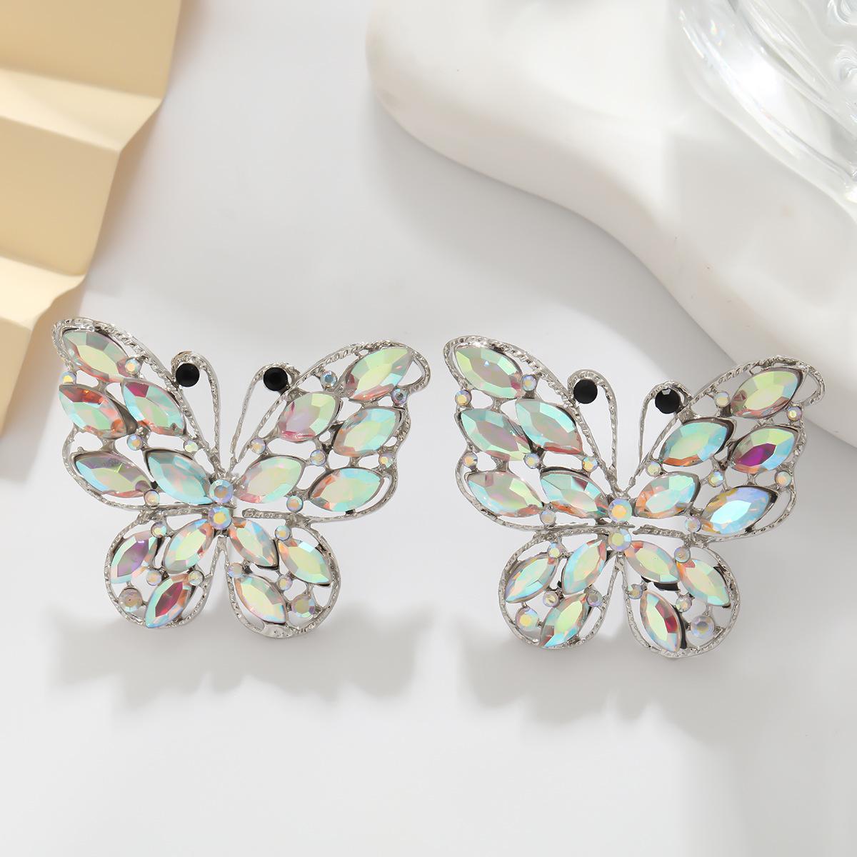 

Elegant French Butterfly Earrings: High-End, Exaggerated Style for Women веселковий