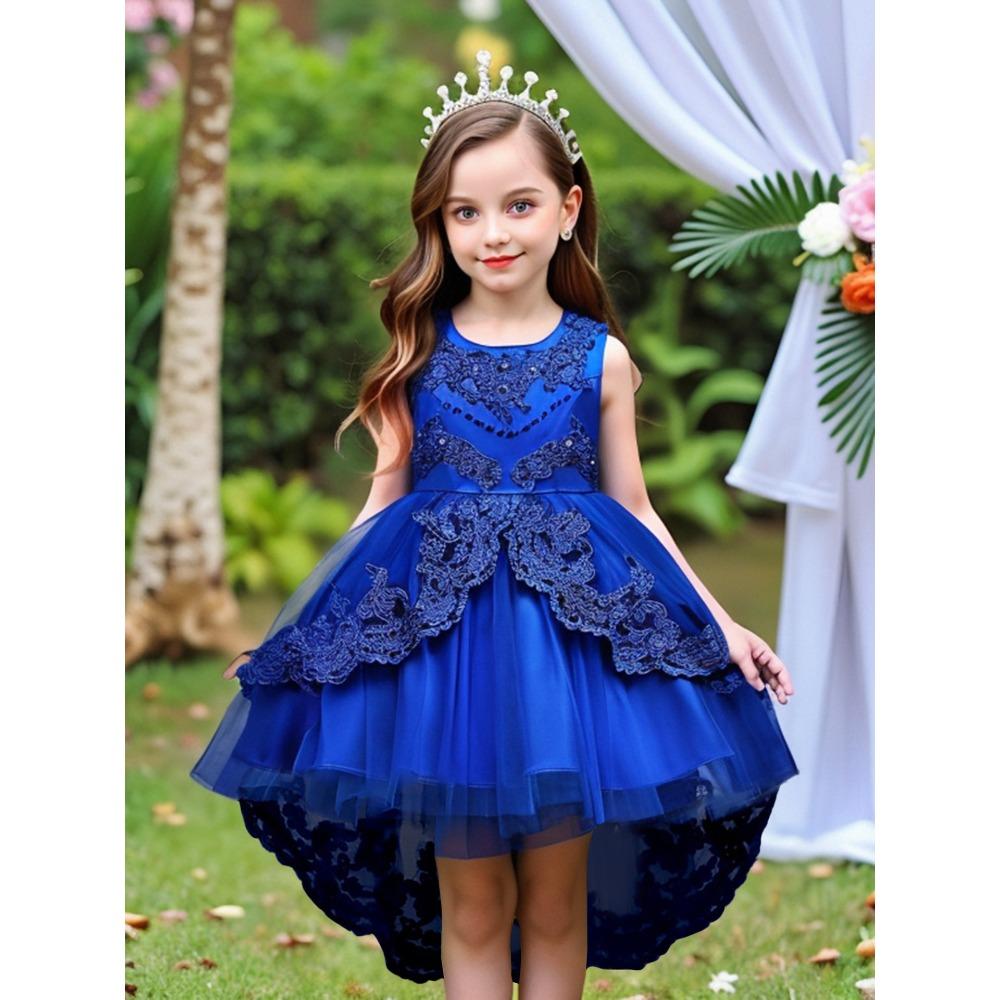 Girls' formal dresses, children's princess dresses with trains, beaded dresses for girls, and outfits for young presenters on the catwalk