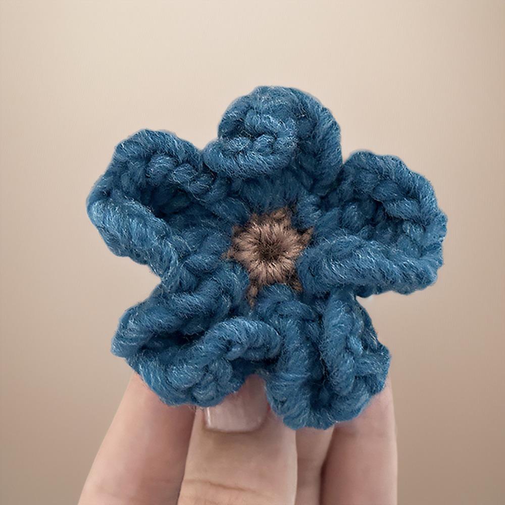 

Colorful Flower Hair Clip With Knitted Yarn Side Bangs Sweet Knitted Flower Hairpin Women