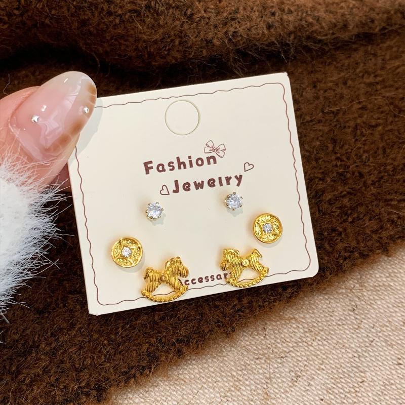 Creative Unique Cartoon Animal Colt Horse Earrings For Women Girl Cute Animal Little Horse Ear Stud Jewelry New Year Gift