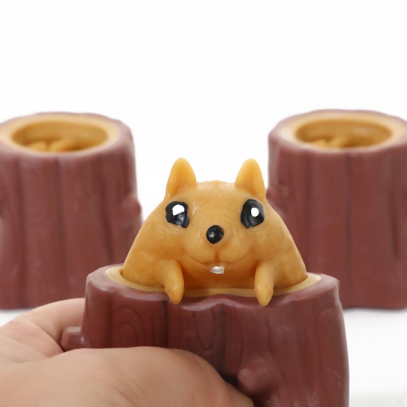Squeeze Squirrel Stump Cup Pinching Toy with Music for Kids Antistress Fidget Decompression Tree Stump Miniature Weird Play