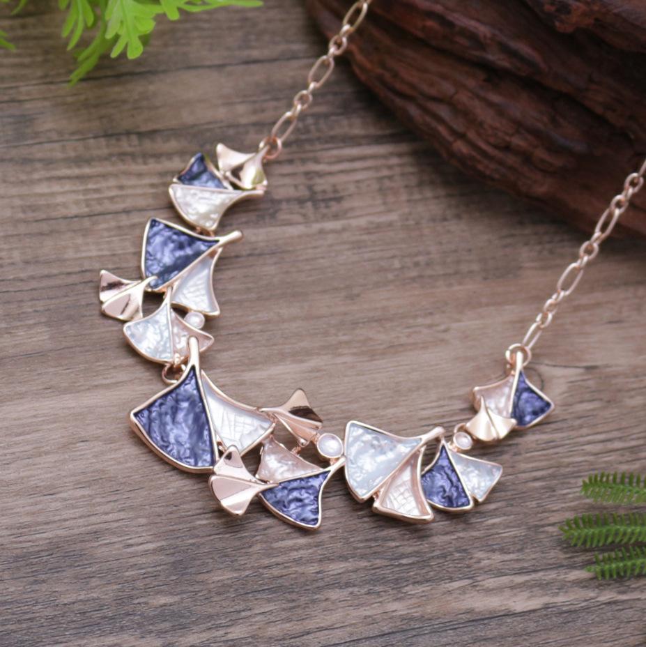 

Новое цветное масло, неправильное ожерелье с гинкго билоба, женское простое и высококлассное ожерелье с гинкго билоба