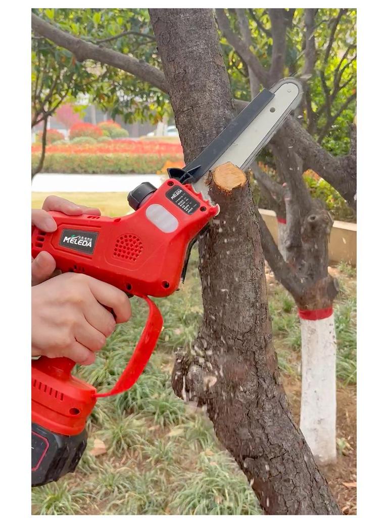 Drujba electrică fără perii reîncărcabilă Merida Lithium pentru uz casnic și exterior