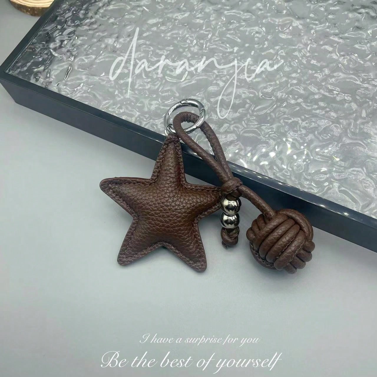 

Handmade Star Woven Ball Keychain for Bags Boho DIY Bag Pendant Creative Gift for Women Girls Birthday Party Accessories кавовий