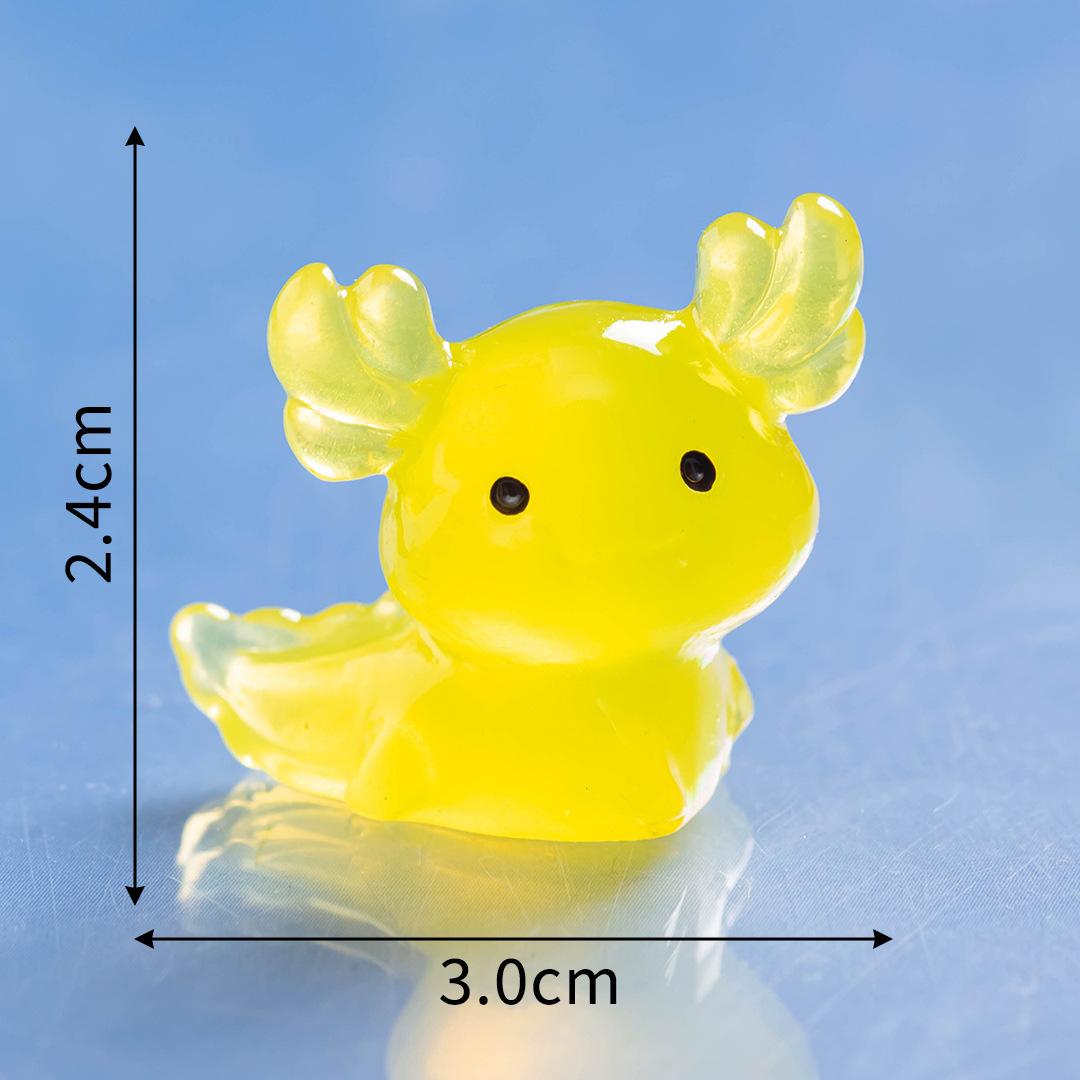 

Микропейзаж, мультяшный милый светящийся в темноте шестиугольный дракон, украшение для аквариума, мох, пейзаж из смолы, украшение для стола luminous cute small animal жёлтый