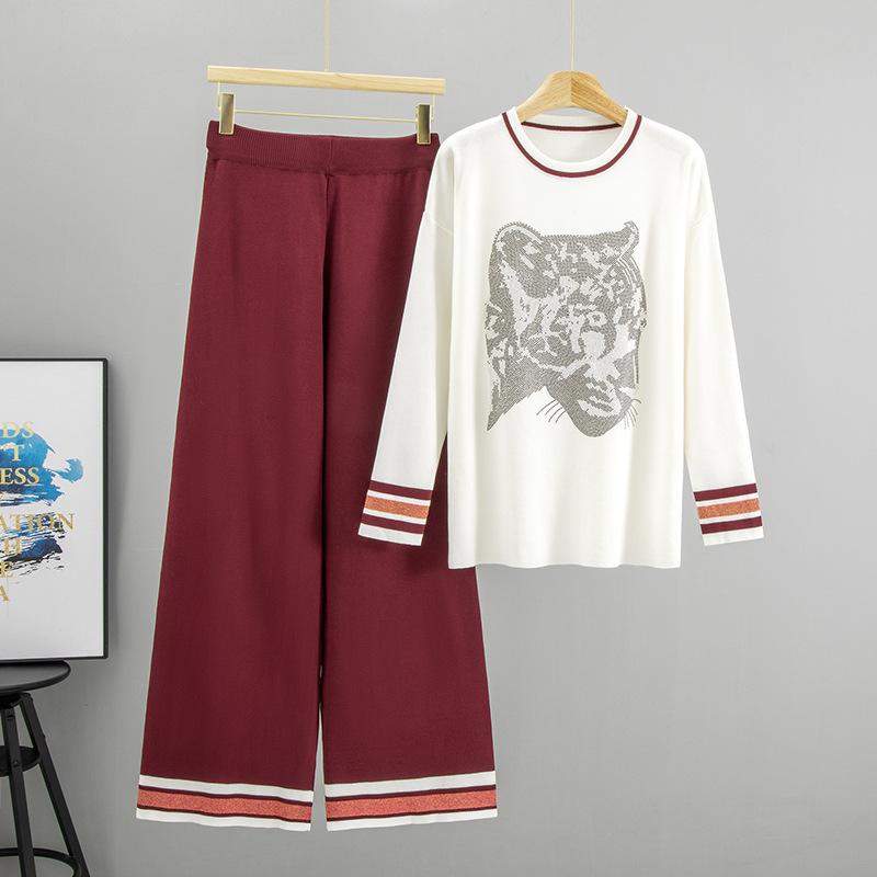 

New Round-neck Fashionable Rhinestone Top and Wide-leg Pants Two-piece Set for Women One Size бордовий