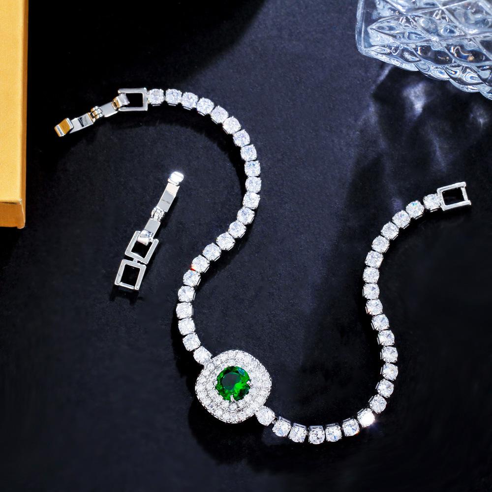 

Легкая роскошь Полностью бриллиантовый циркон Дизайн браслета Сахарный кубик Изумрудный драгоценный камень Ювелирные изделия зелёный