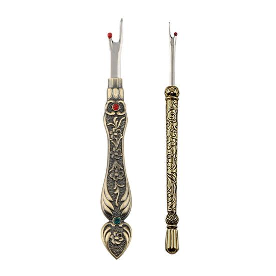 1/2Pcs Seam Thread Remover Vintage Carved Handle Stitch Unpicker Rust-Proof Sharp Ripping Tool Handy Crafting Removing Threads Tools