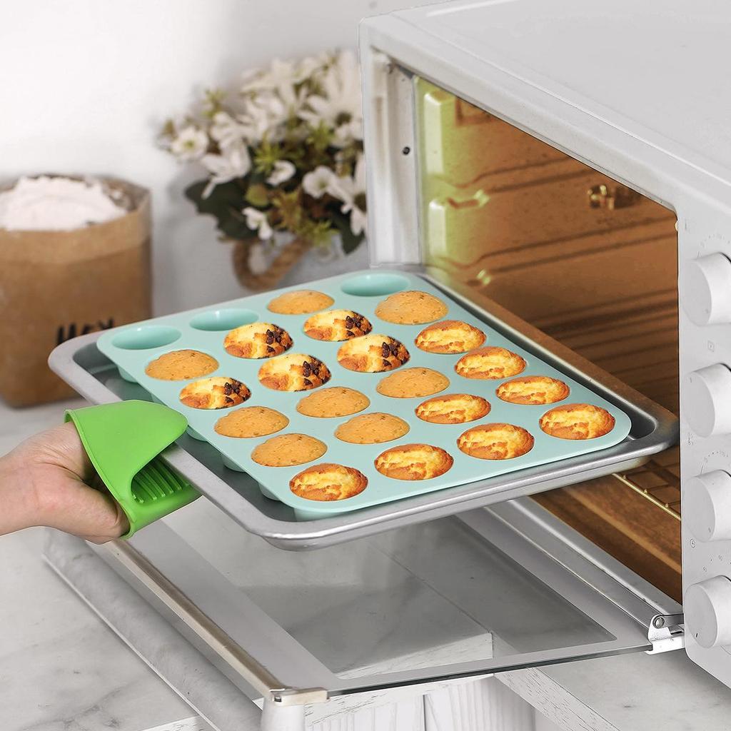 Nordic Green 24-Cavity Silicone Cake & Muffin Mold