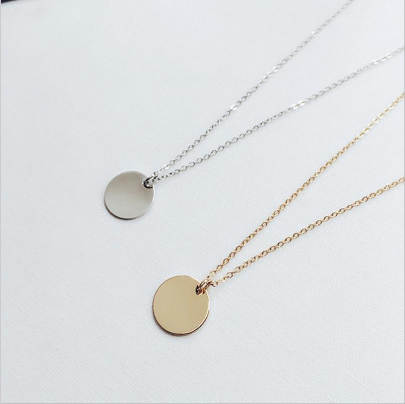 

Минималистичное круглое ожерелье-подвеска на тонкой цепочке серебряный