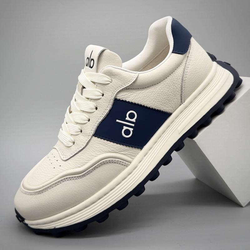 Men s Winter Plus Velvet Casual White Leather Shoes - Versatile, Lightweight, Soft Sole Sports Sneakers Size 40