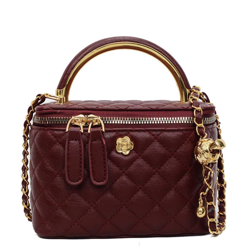 Xiaoxiangfeng box bag women's 2025 new niche design diamond chain messenger bag retro portable bucket bag