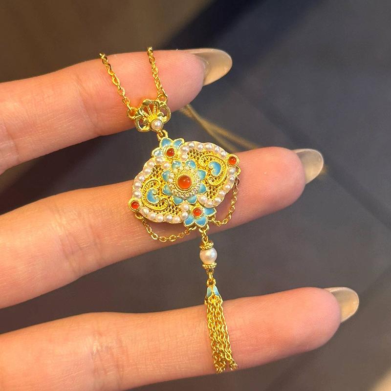 Court Style Colored Enamel Pearl Pendant Exquisite Antique Gold Craftsm Trendy Light Luxury Ruyi Tassel Necklace Wedding Jewelry