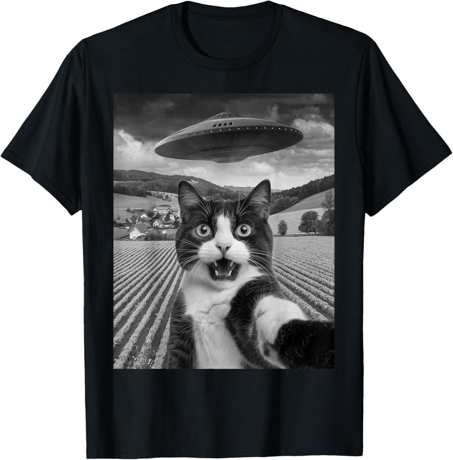 Cat Selfie With Alien UFO Funny Cat Gifts For Men Women Kid  unisex T-Shirt Mens Womens Tees Top XL