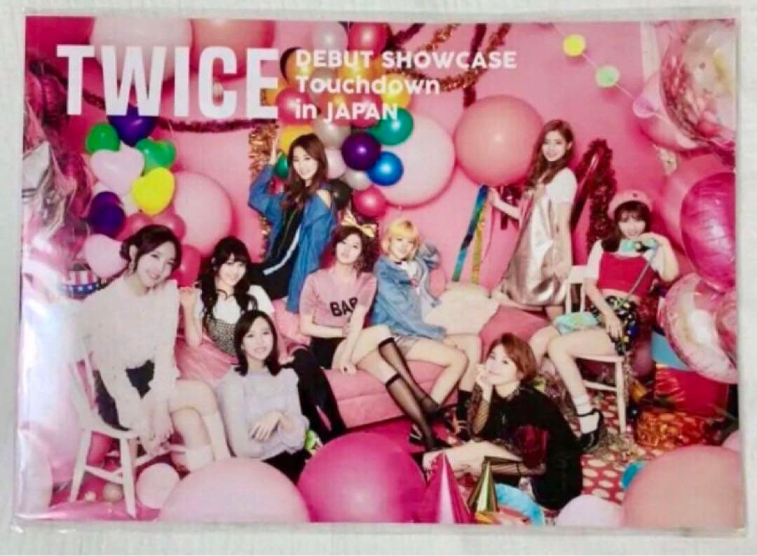 

[USED] TWICE Touchdown SC Showcase Pamphlet Trading Card