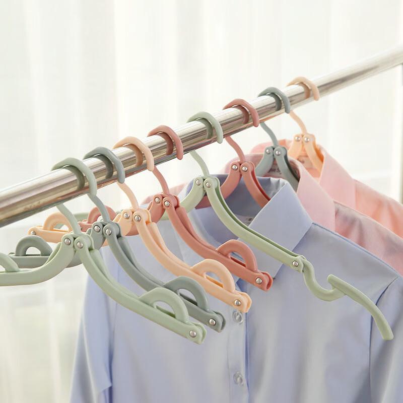 OLOMM Foldable Travel Clothes Hanger