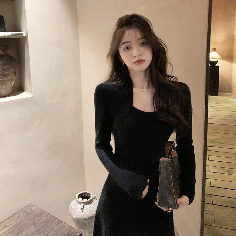 Gentle Square Neck Knitted Dress for Women's Autumn and Winter New Models, Waist and Thin Temperament, Small Black Dress Tide