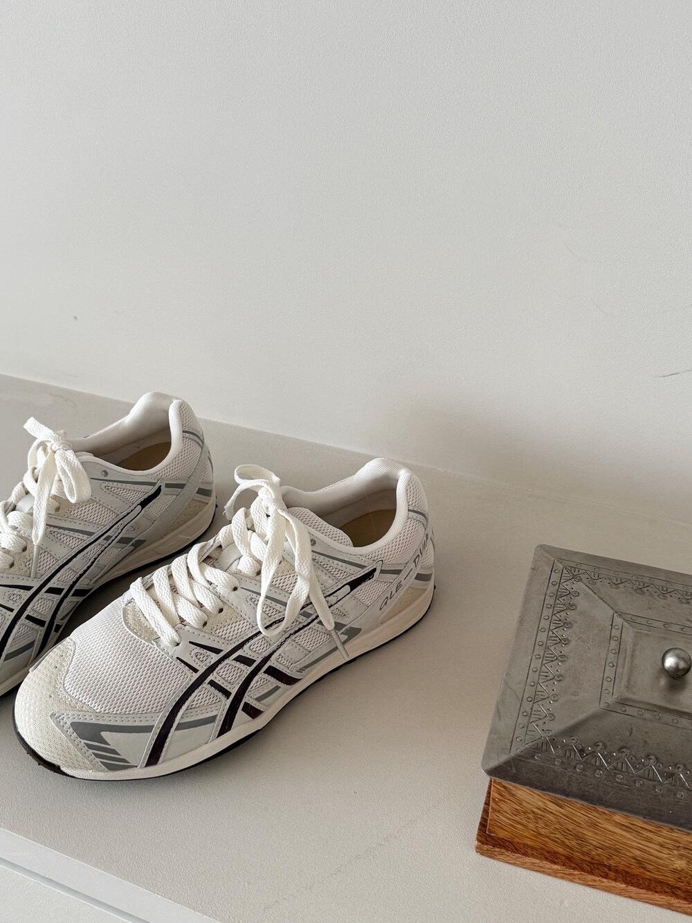 

Huge comfortable dad shoes women light and thin hiking shoes women American versatile sports style mesh contrasting casual shoes women 40 белый