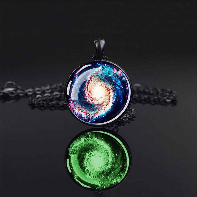 Galaxy Nebula Planet kaklarota, melna ķēde, stikla kulons, kaklarota kosmosa rotaslietas