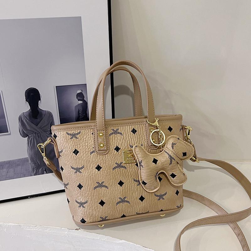 Fashionable New Style Street Trend Pu Material Dumpling Bag Shoulder Bag Black Color