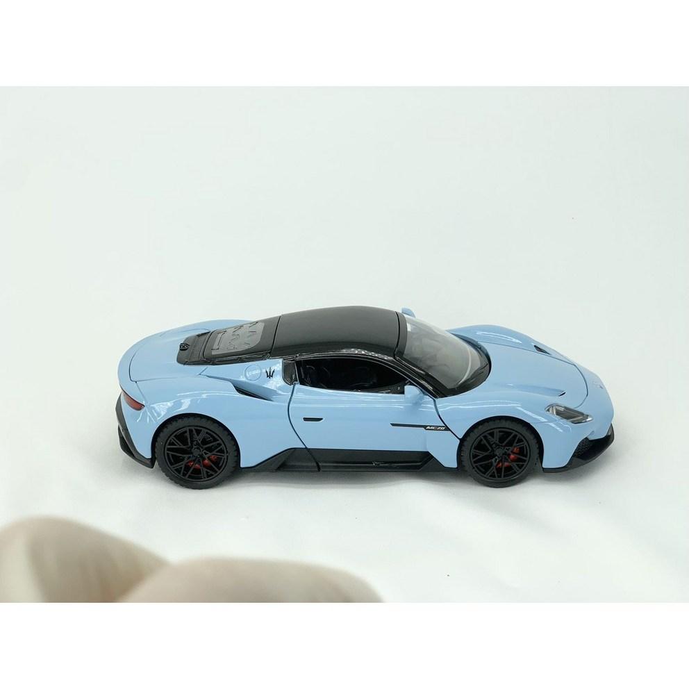 1:22 Scale Maserati MC20 Die-cast Supercar Model Toy - Green
