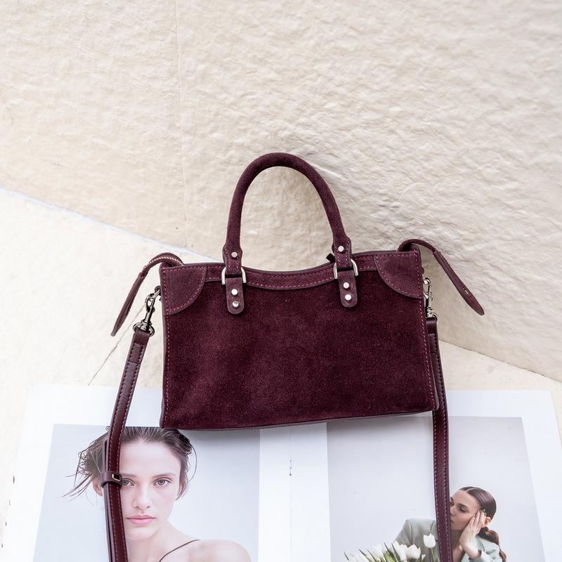 2025 New Style Real Leather Womens Bag Cowhide Leather Cowhide Handle Crossbody Bag Small Fresh Design Handheld Single Leather Strap Cross Bag