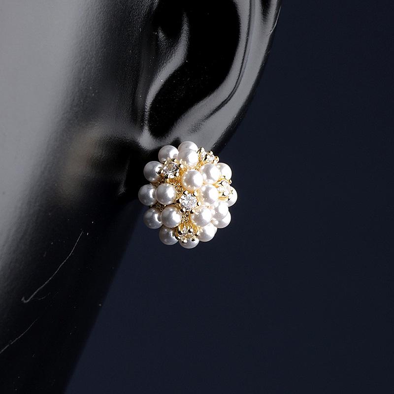 2025 Light Luxury Cluster Pearl Stud Earrings - Exquisite & Unique High-End Style