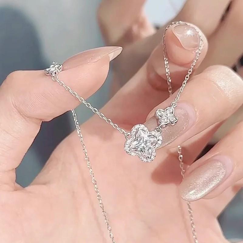 Sparkling Clover Necklace Women Luxury Floral Collarbone Chain Wedding Fashion Jewelry