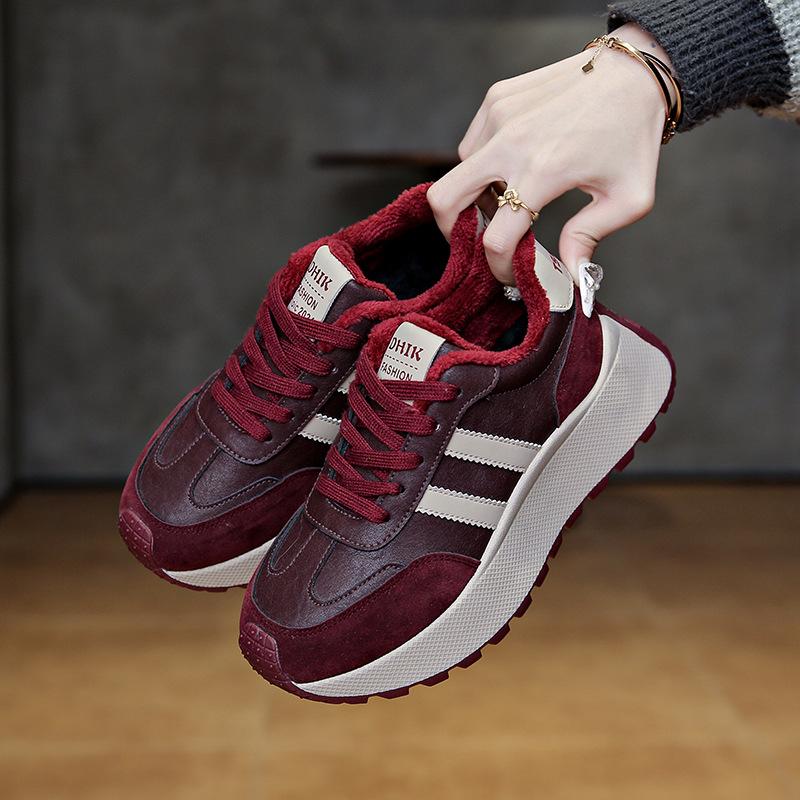 Is the new velvet Forrest Gump shoes women's winter student sports dad shoes platform casual shoes